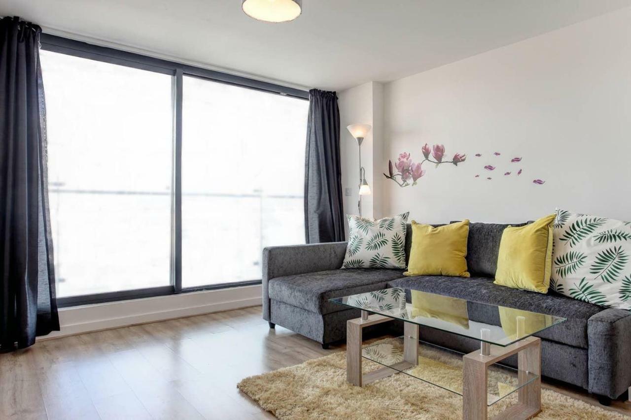 Newly Renovated Riverside Flat W/ Private Balcony Norwich Exterior photo
