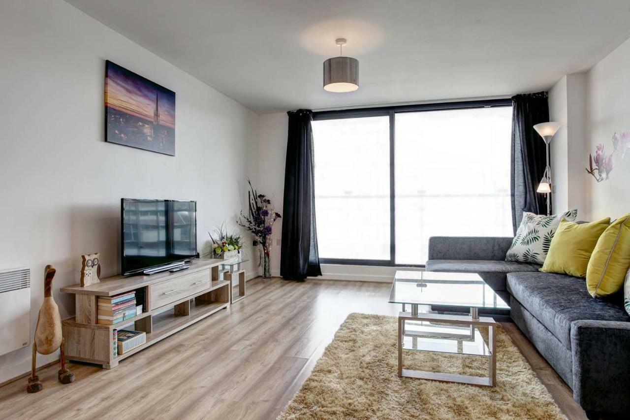 Newly Renovated Riverside Flat W/ Private Balcony Norwich Exterior photo